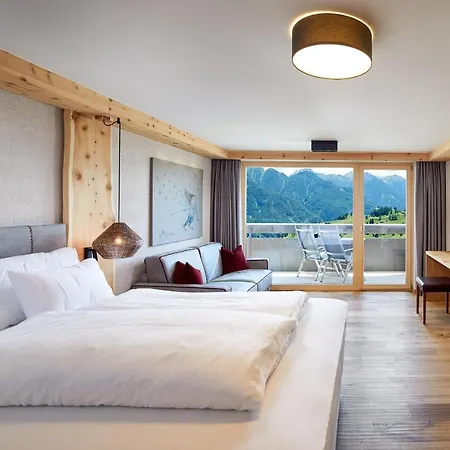 Hotel Tirol 4sterne Superior Fiss