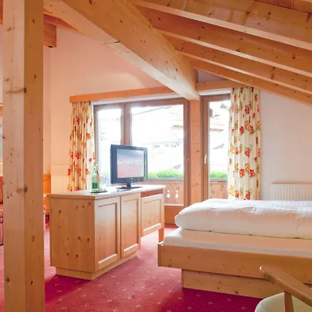 Tirol 4sterne Superior Hotel Fiss