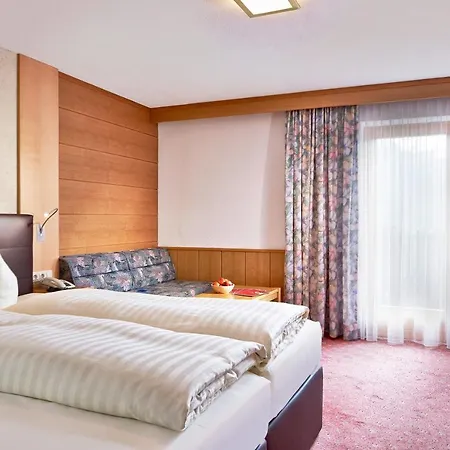 Hotel Tirol 4sterne Superior Fiss