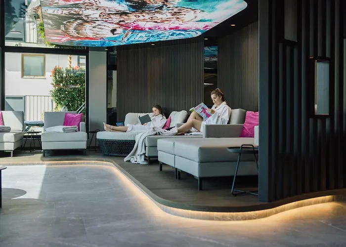 ホテル Tirol 4sterne Superior フィス