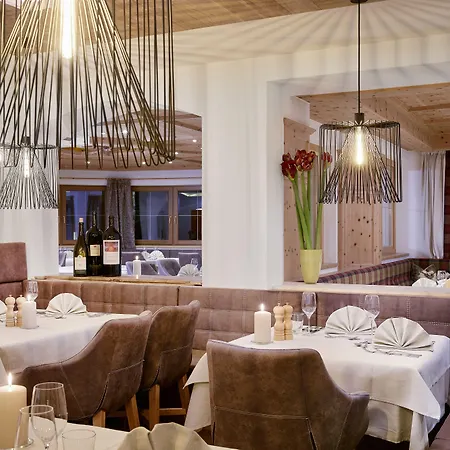 Hotel Tirol 4sterne Superior Fiss